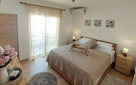 Afandou Square Apartment